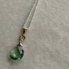 Collier in zilver met groene amethist en gouden accenten