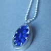 Delfts Blauwe hanger in zilver aan gefacetteerd balletjescollier