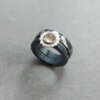 Zilver aanschuifringen met rozenkwarts in gouden zetting
