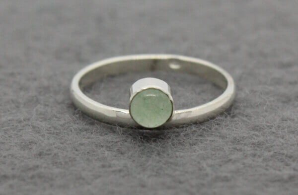 zilveren ring met nefriet