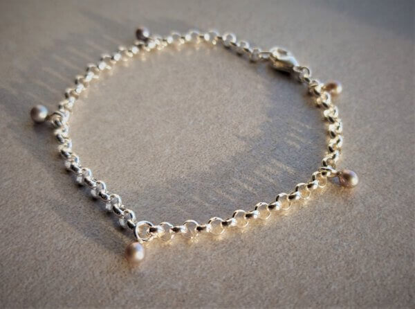 armband van zilver met zoetwaterparels